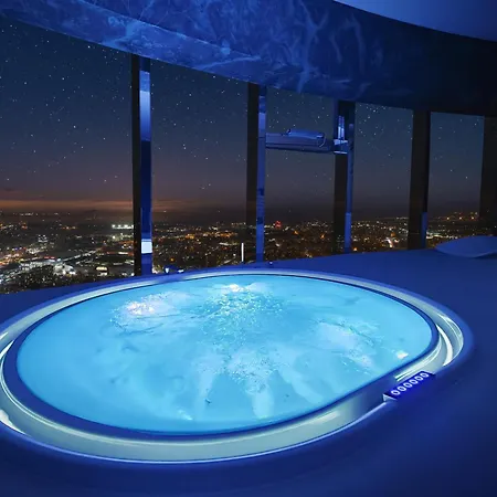 Sky Tower - 48 Pietro Penthousy Z Prywatna Spa - Adult Only Wroclaw Exterior photo