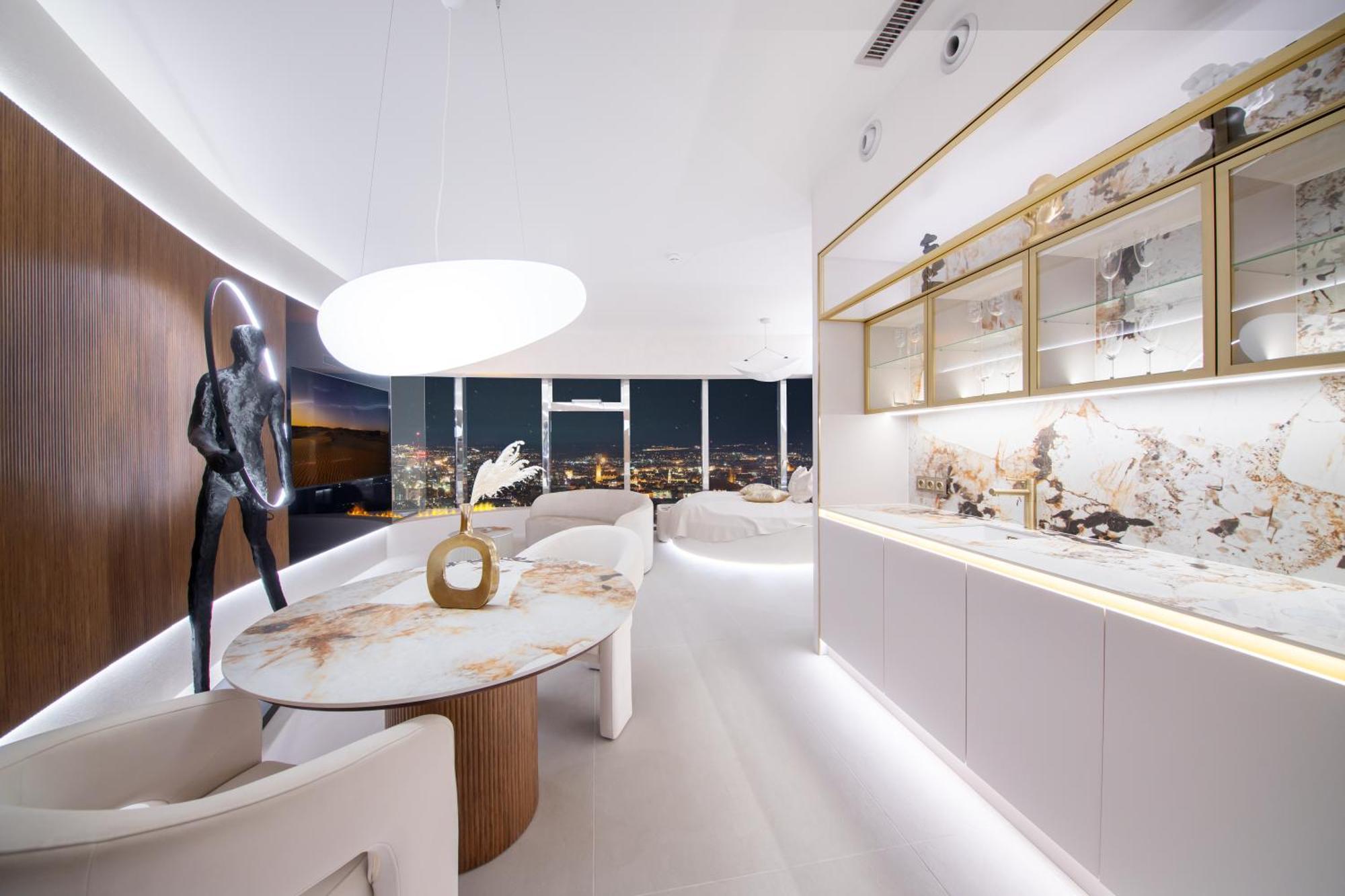 Apartament Sky Tower - 48 Pietro Penthousy Z Prywatna - Adult Only *